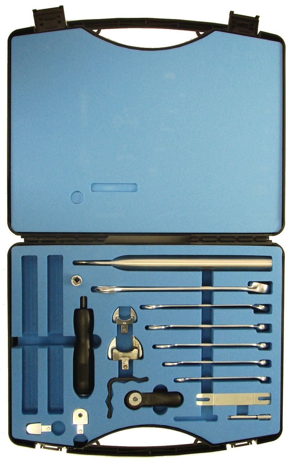 valise en plastique avec usinage mousse couleur bleu