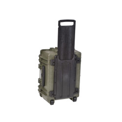 Valise étanche BAGETANCHE Explorer 5326 coloris vert armée debout avec manche télescopique vue de derrière