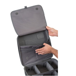 Valise souple BAGASHELL 340 avec séparateurs zoom sur la pochette du couvercle
