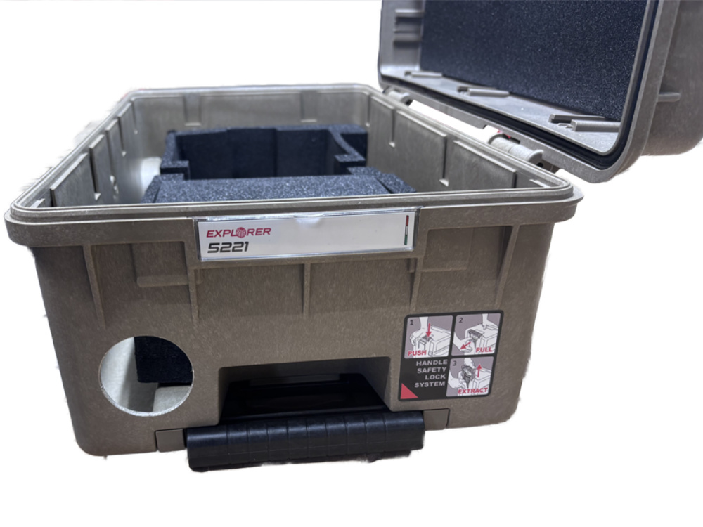 Valise étanche Explorer 5221HL avec mousse sur mesure et passage de câble latéral