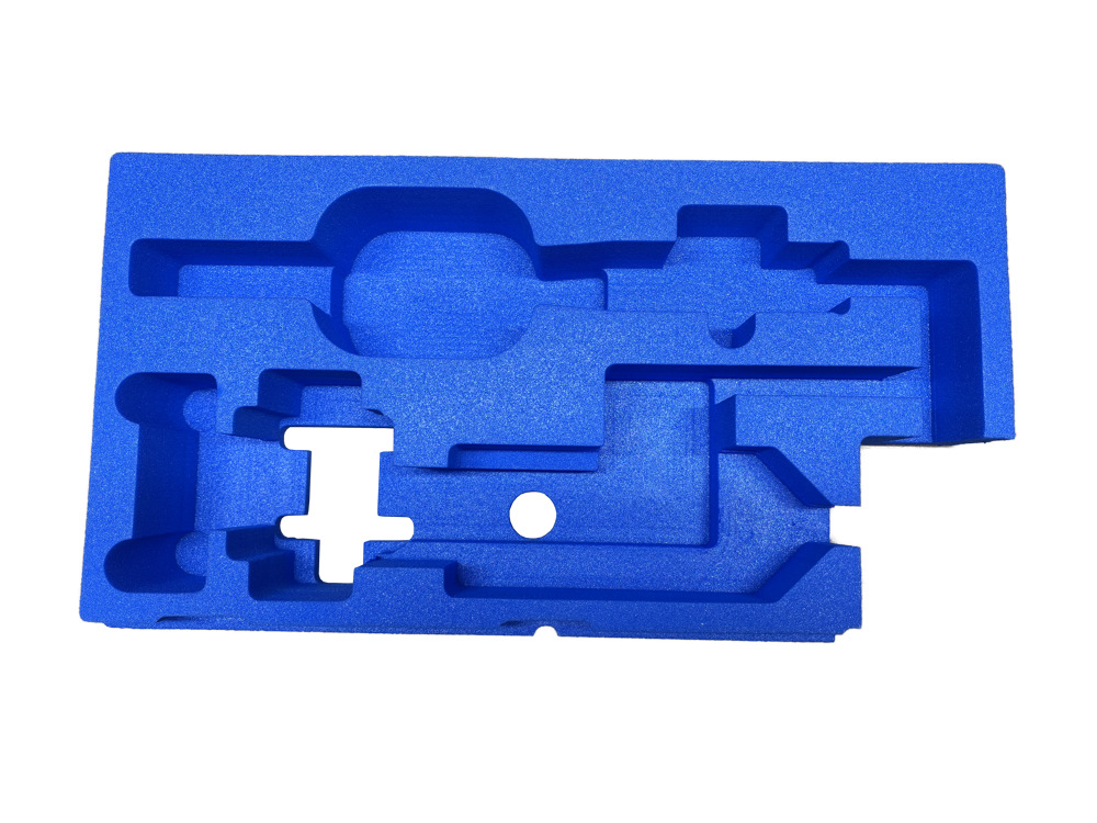 Mousse usinée sur mesure en polyéthylène pour calage de matériel technique